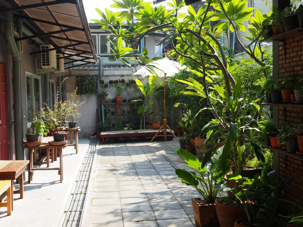Sriyanar Place Bangkok Buitenkant foto